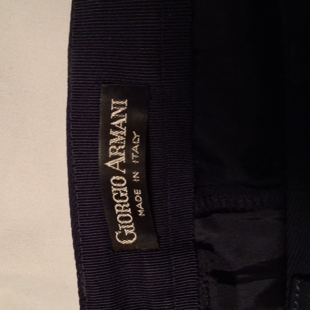 Giorgio Armani Navy Blue Wool Dress Pants with Tapered Fit and Crease - Picture 8 of 9